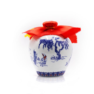 創(chuàng)意酒包裝設(shè)計(jì)瑯琊臺(tái)青花壇子濃香型白酒單瓶裝產(chǎn)品包裝設(shè)計(jì)欣賞(圖6)